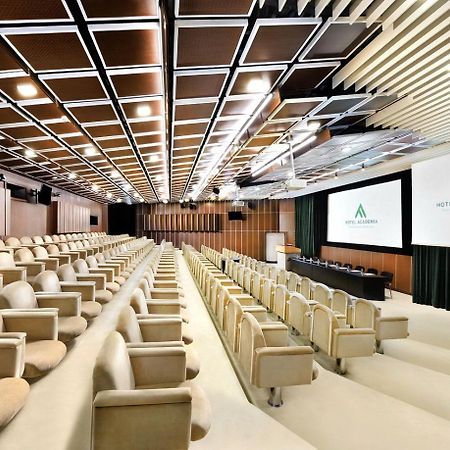 Hotel Academia Татранска Ломница Экстерьер фото