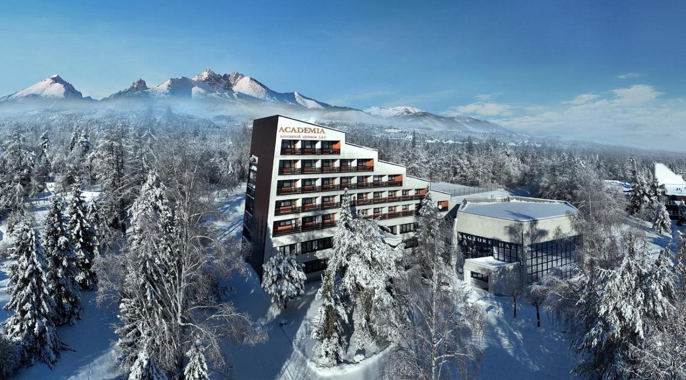 Hotel Academia Татранска Ломница Экстерьер фото